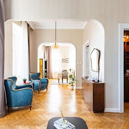 Historical Flat With A Lovely Sea View In Beyoglu Estambul Exterior foto