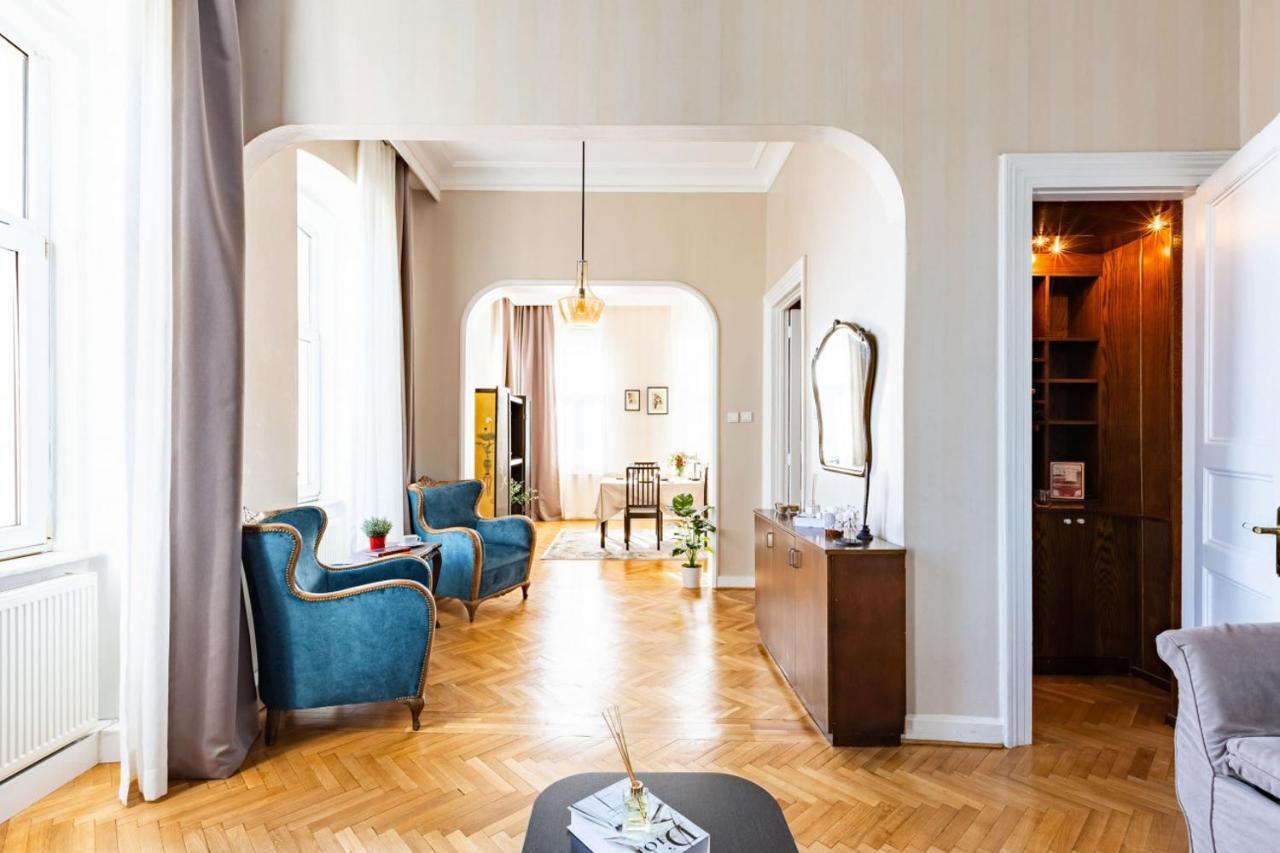 Historical Flat With A Lovely Sea View In Beyoglu Estambul Exterior foto