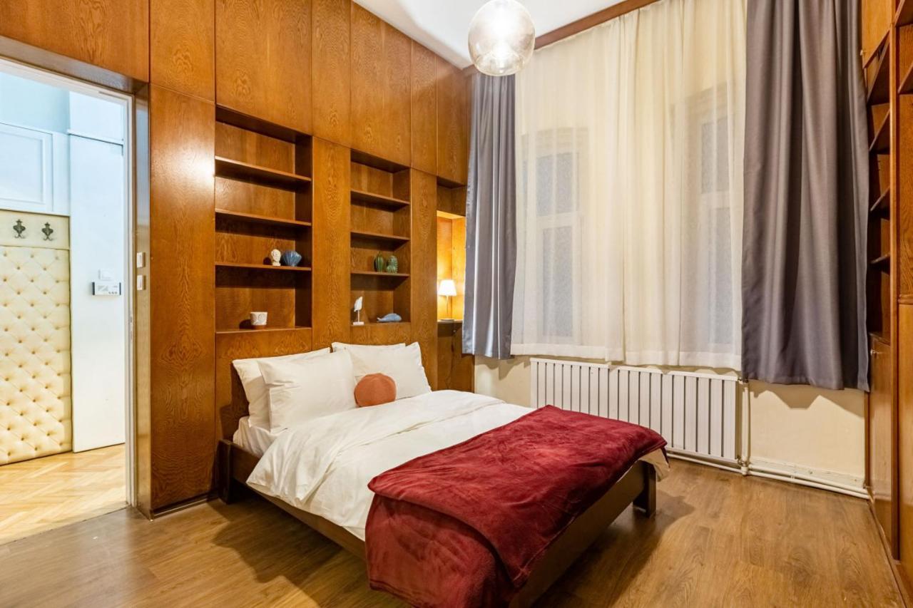Historical Flat With A Lovely Sea View In Beyoglu Estambul Exterior foto