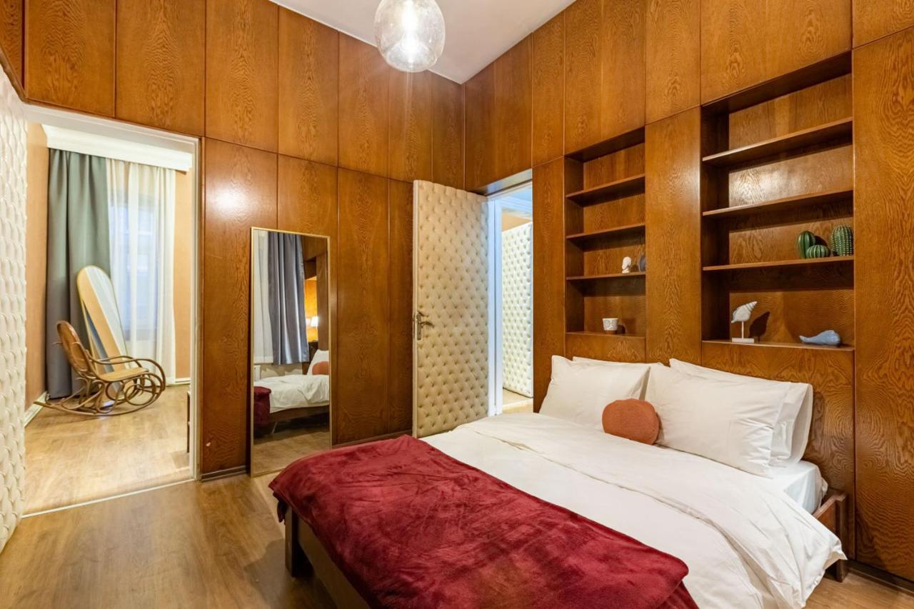 Historical Flat With A Lovely Sea View In Beyoglu Estambul Exterior foto