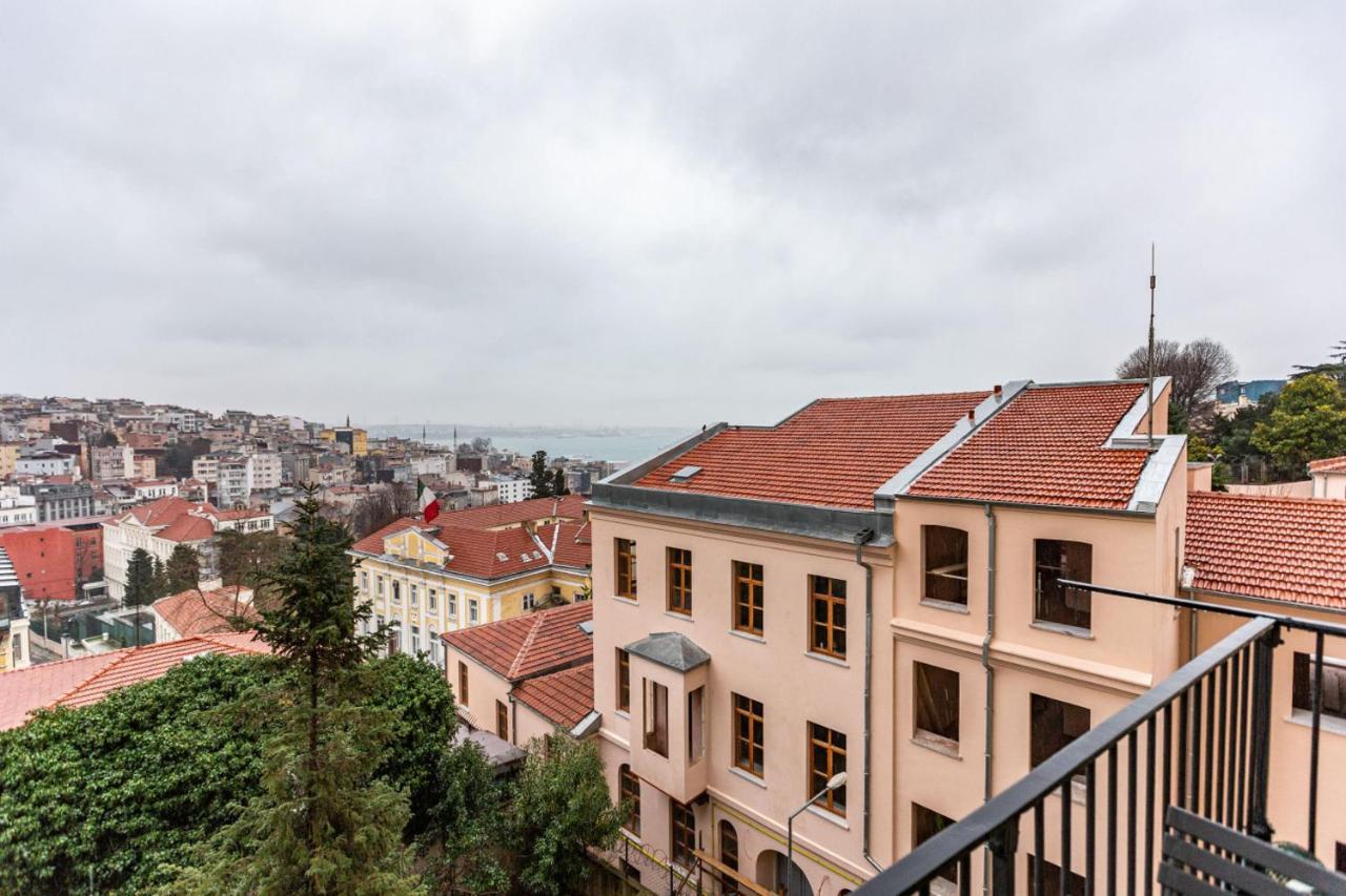 Historical Flat With A Lovely Sea View In Beyoglu Estambul Exterior foto