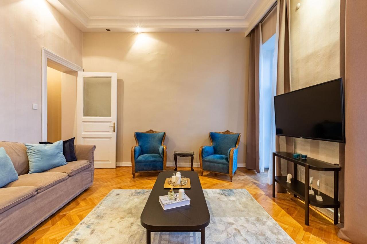 Historical Flat With A Lovely Sea View In Beyoglu Estambul Exterior foto